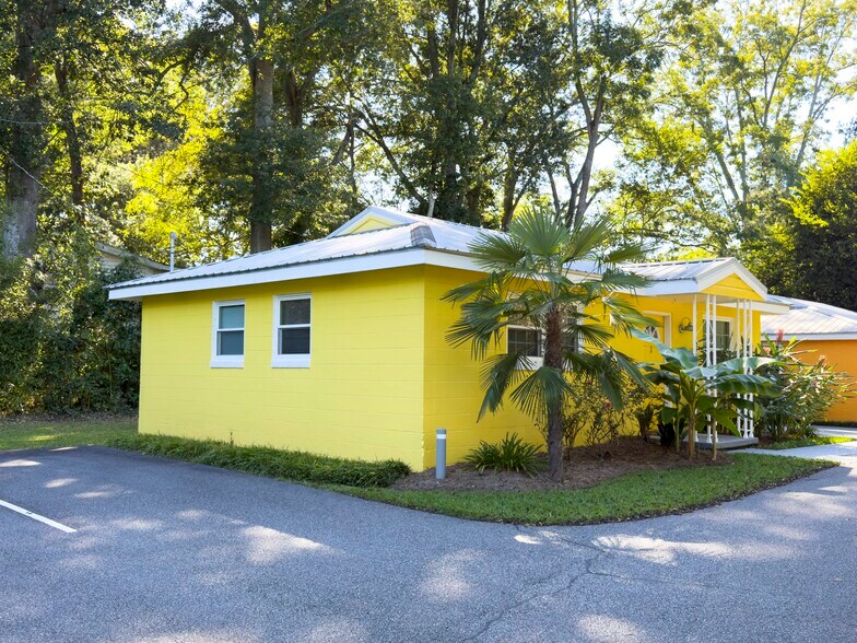 More Photos Of 559 Pulaski St, Athens Specialty For Sale