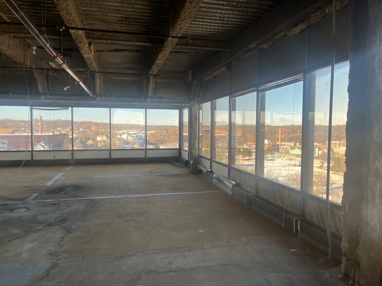 More Photos Of 191 Social St, Woonsocket Medical For Lease