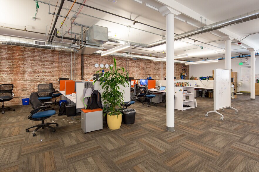 More Photos Of 2168-2180 Shattuck Ave, Berkeley Office For Lease