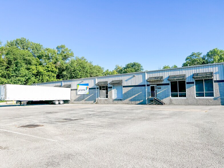 More Photos Of 201 Whitsett Rd, Nashville Warehouse For Lease