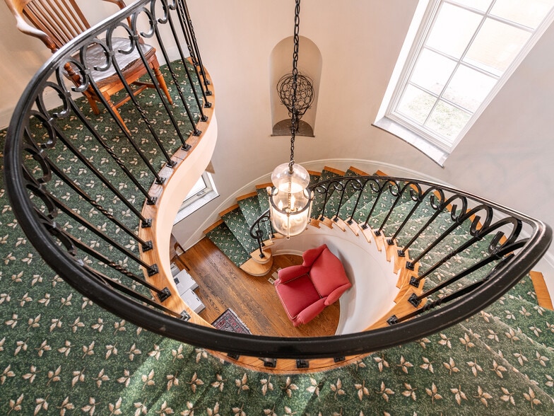 More Photos Of 1526 Kanawha Blvd E, Charleston Office Residential For Sale