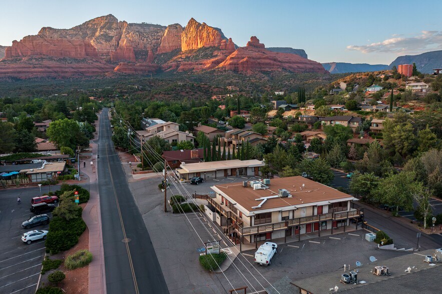 More Photos Of 450 Jordan Rd, Sedona Office Residential For Lease