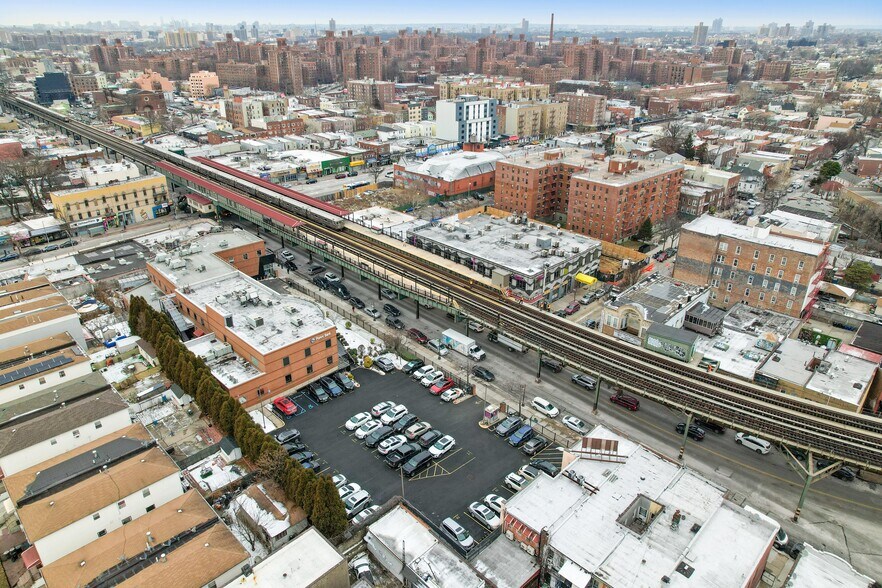 More Photos Of 2244 Westchester Ave, Bronx Office For Sale