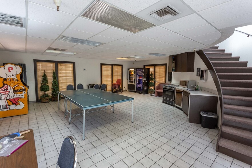 More Photos Of 1825-1845 E Northern Ave, Phoenix Office For Lease