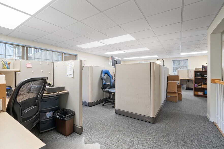 More Photos Of 360 State Route 101, Bedford Office For Sale