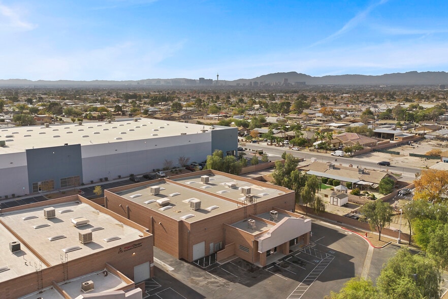 More Photos Of 2781 N Lamb Blvd, Las Vegas Distribution For Lease