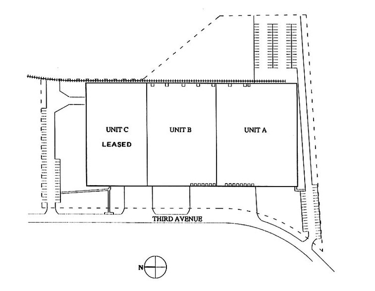 More Photos Of 301-363 N Third Ave, Des Plaines Distribution For Lease
