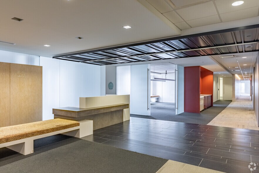 Photo of 21st Floor Ste 2100