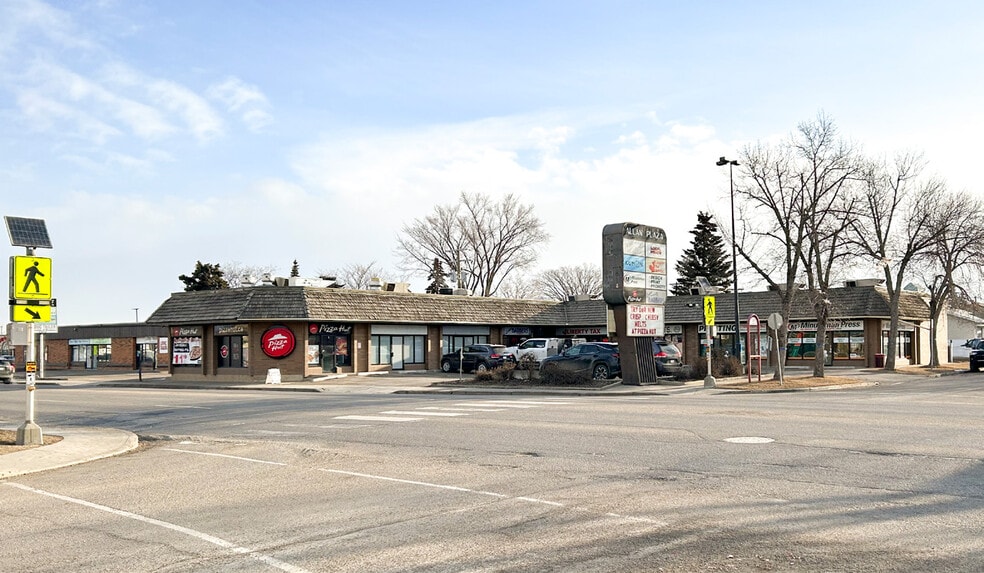 More Photos Of 4922 51st Ave, Leduc Storefront For Lease