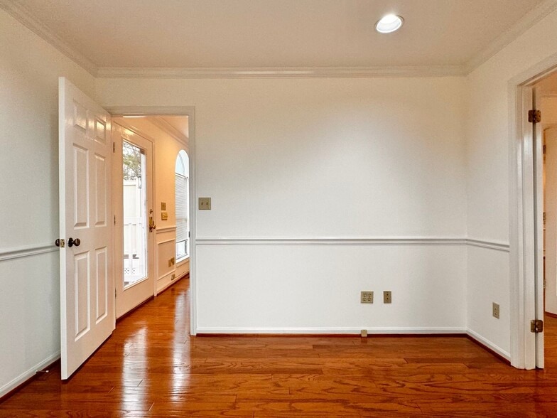 More Photos Of 2820 Hydraulic Rd, Charlottesville Apartments For Lease