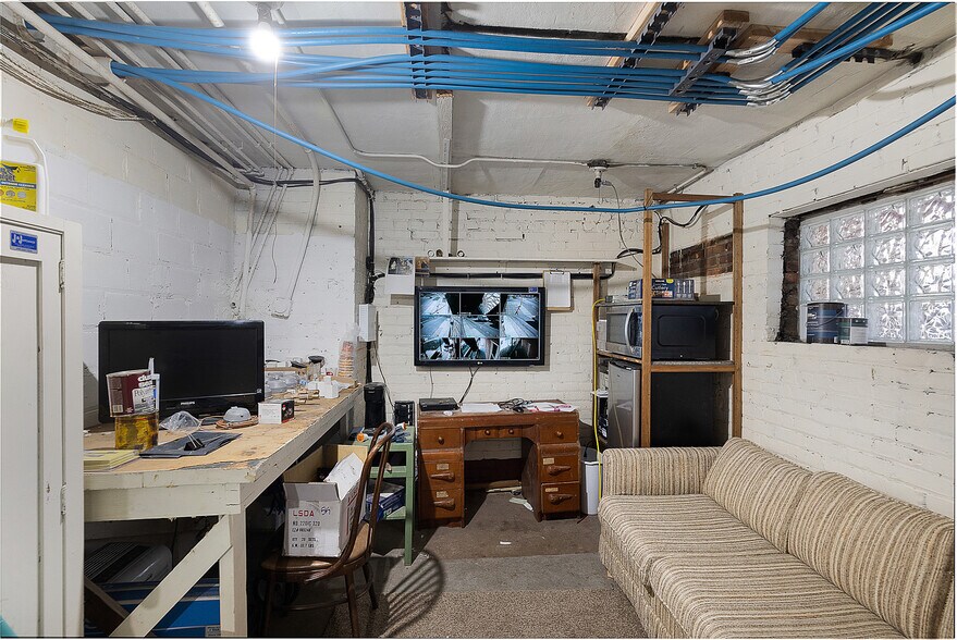 More Photos Of 8702 Detroit Ave, Cleveland Apartments For Sale