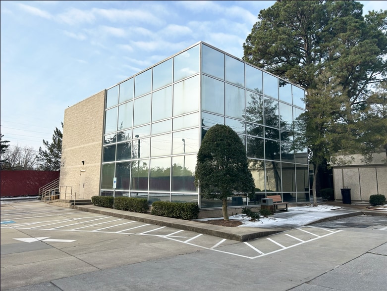 Primary Photo Of 790 Pershing Rd, Raleigh Office For Lease