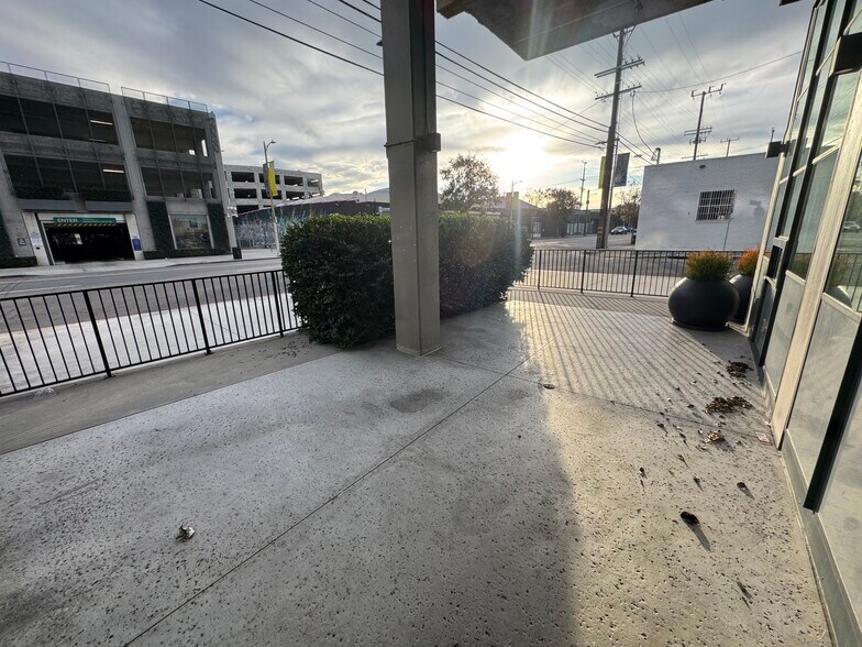 More Photos Of 695 S Santa Fe Ave, Los Angeles Apartments For Lease