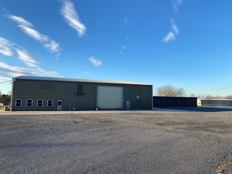 More Photos Of 585 Daniels Rd, Nazareth Manufacturing For Sale