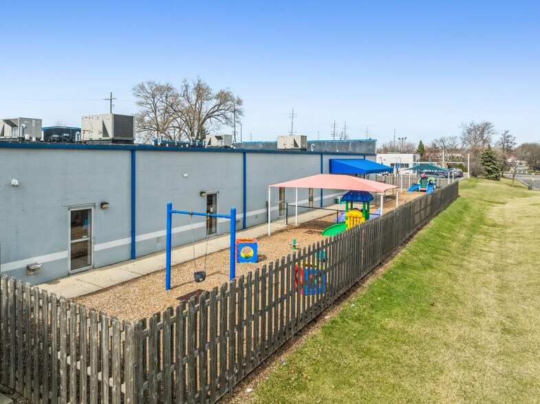 More Photos Of 1335 N Arlington Heights Rd, Itasca Daycare Center For Sale