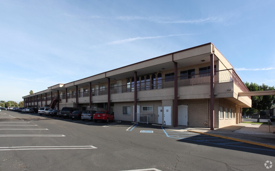 More Photos Of 1125 E 17th St, Santa Ana Unknown For Lease