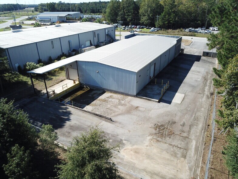 More Photos Of 100 Commerce Ct, Rincon Industrial For Lease