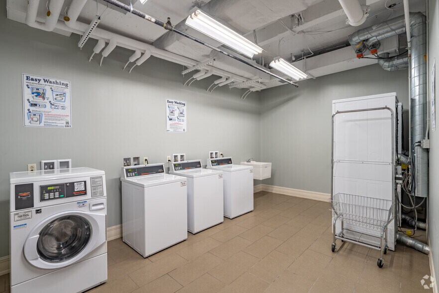 More Photos Of 465 Washington St, Buffalo Apartments For Lease