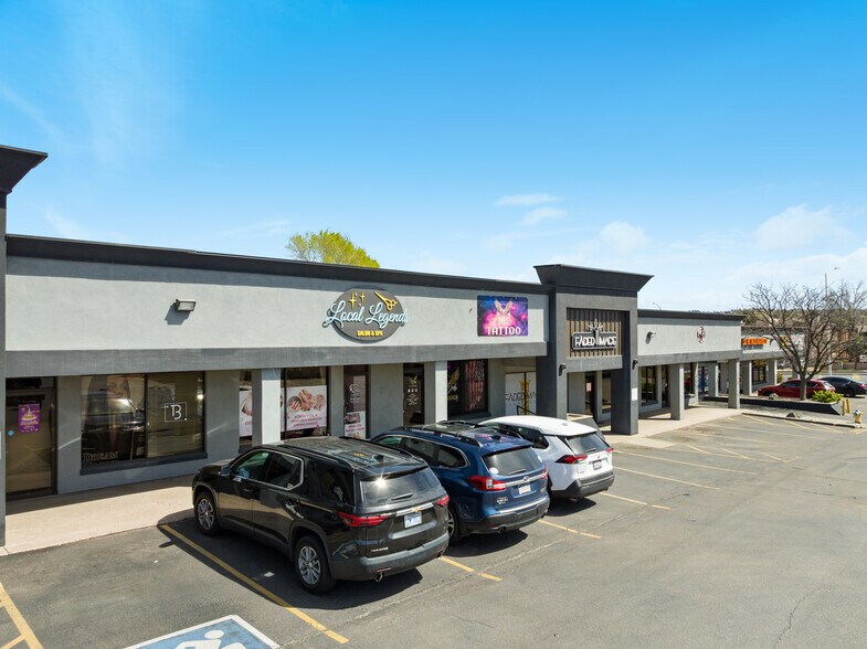 More Photos Of 3506-3536 N Academy Blvd, Colorado Springs Freestanding For Sale