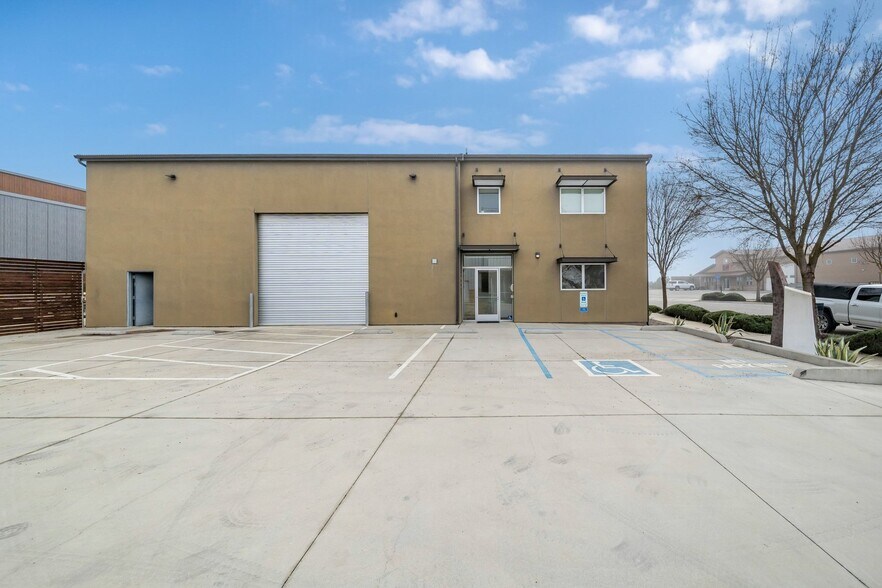 More Photos Of 3508 Combine St, Paso Robles Warehouse For Lease