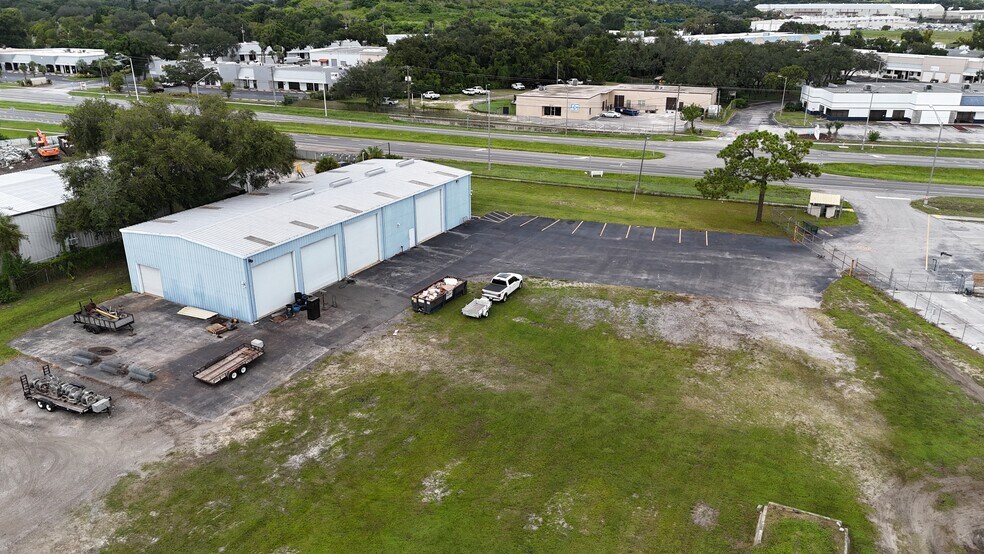 More Photos Of 4511 N 56th St, Tampa Warehouse For Lease