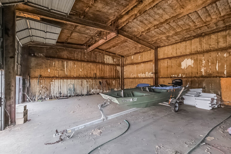 More Photos Of 7830 Highway 90A, Sugar Land Warehouse For Lease