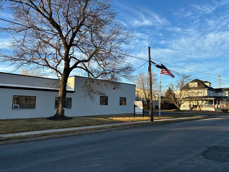 More Photos Of 200 W 8th St, Lansdale Manufacturing For Sale