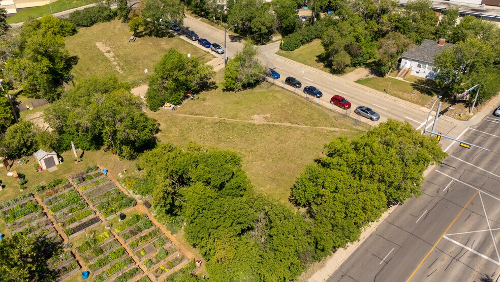 More Photos Of 9850 Bellamy Hill Rd NW, Edmonton Land For Sale