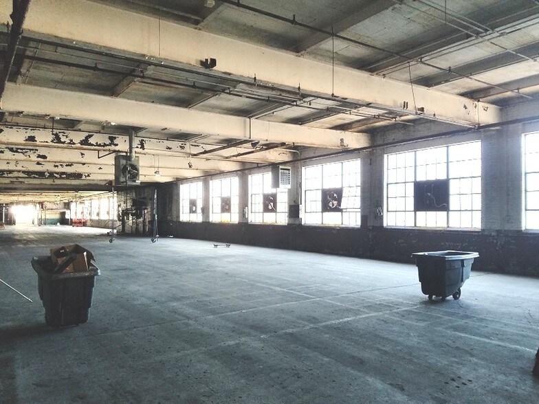 More Photos Of 150 Roosevelt Dr, Derby Manufacturing For Sale