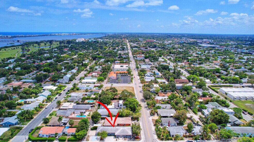 More Photos Of 830 N Federal Hwy, Lake Worth Office For Lease