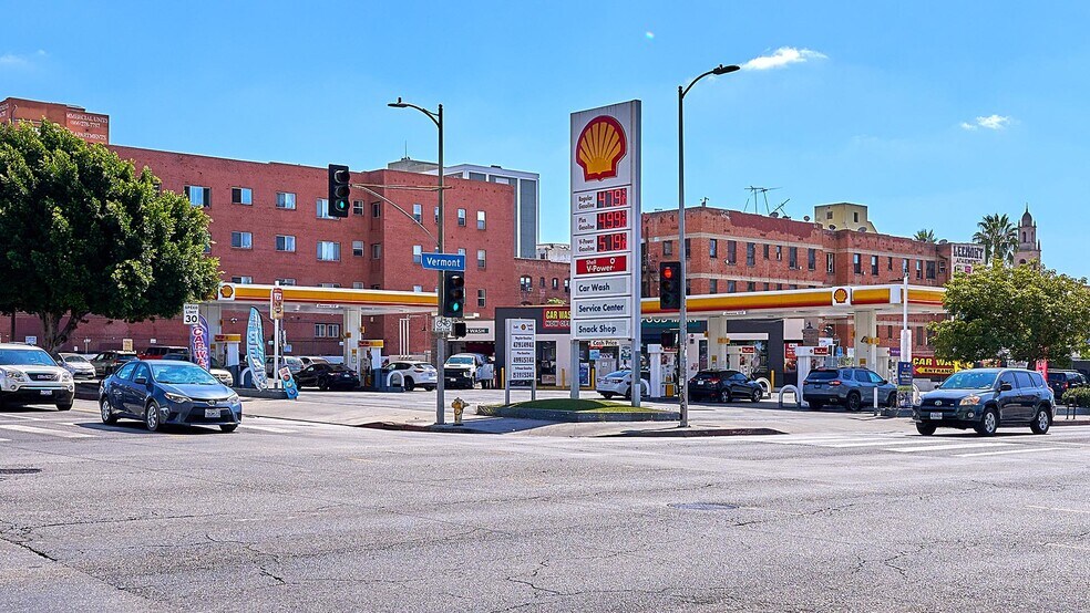 More Photos Of 700 S Vermont Ave, Los Angeles Service Station For Sale