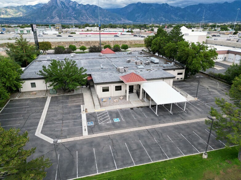 More Photos Of 5444 S Green St, Murray Medical For Lease