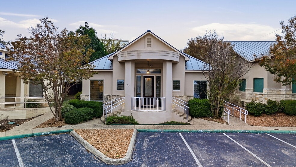 More Photos Of 15303 Huebner Rd, San Antonio Medical For Sale