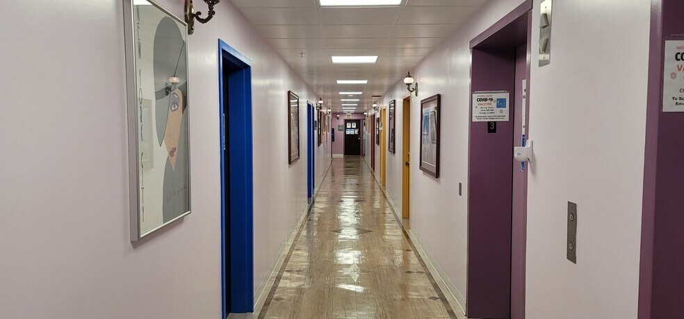 More Photos Of 4211 N Cicero Ave, Chicago Medical For Lease
