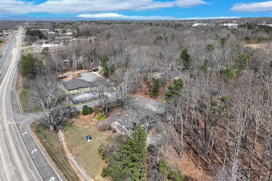 More Photos Of 134 Professional Dr, Baldwin Office Residential For Sale