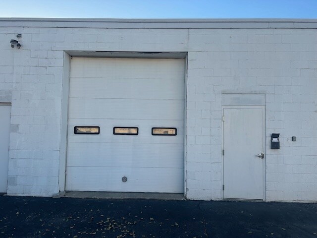 More Photos Of 6040-6058 Executive Blvd, Huber Heights Light Distribution For Lease