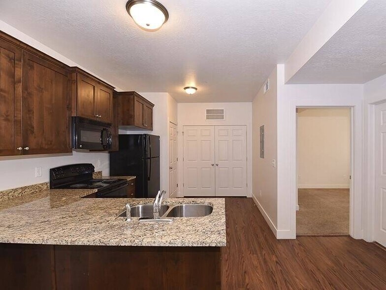 More Photos Of 3602 S 4200 W, West Valley City Apartments For Sale