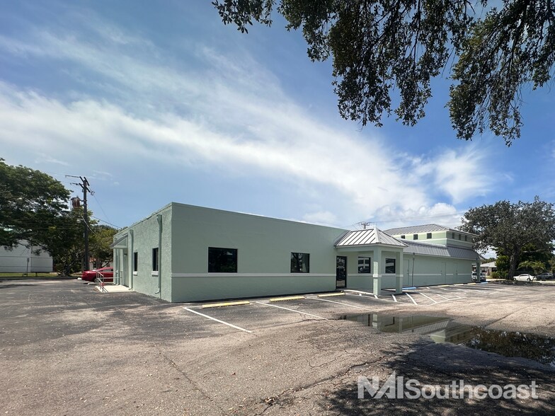 More Photos Of 1980-20030 SE Ocean Blvd, Stuart Medical For Lease