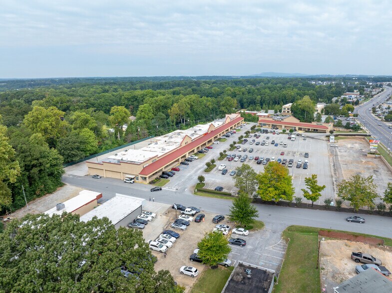 More Photos Of 107 Evening Way, Mauldin Freestanding For Sale