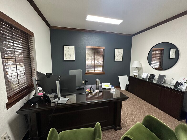More Photos Of 4218 Gateway Dr, Colleyville Office For Sale