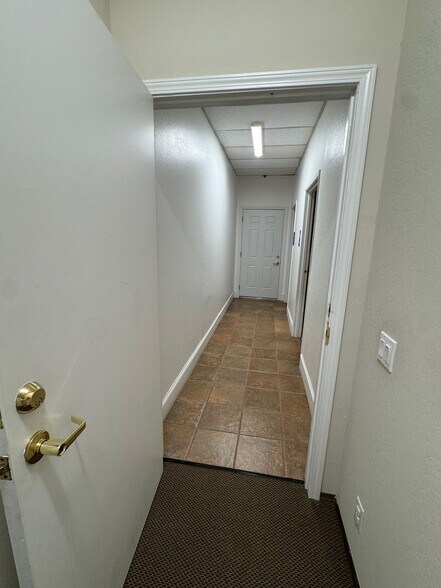 More Photos Of 1200 Industrial Rd, San Carlos Flex For Lease