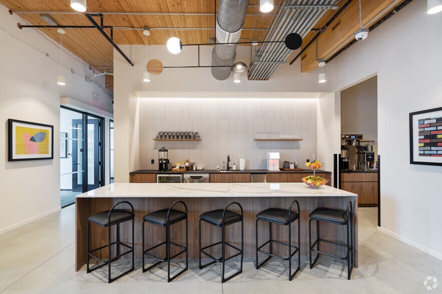 More Photos Of 360 Wythe Ave, Brooklyn Apartments For Lease