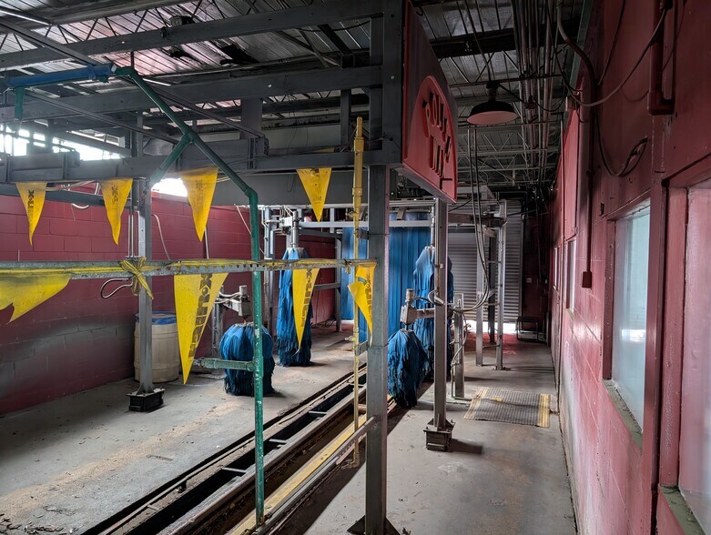 More Photos Of 1000 N Ashley St, Valdosta Auto Dealership For Sale