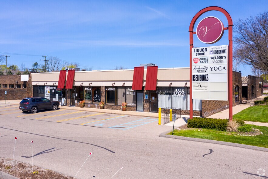More Photos Of 19171-19191 Merriman Rd, Livonia Unknown For Lease