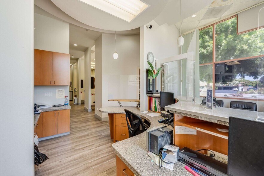 More Photos Of 15401 Hesperian Blvd, San Leandro Unknown For Lease