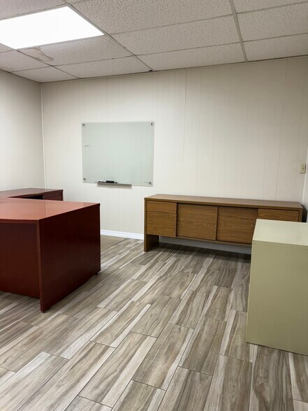 More Photos Of 663 2nd Ln, Vero Beach Warehouse For Sale