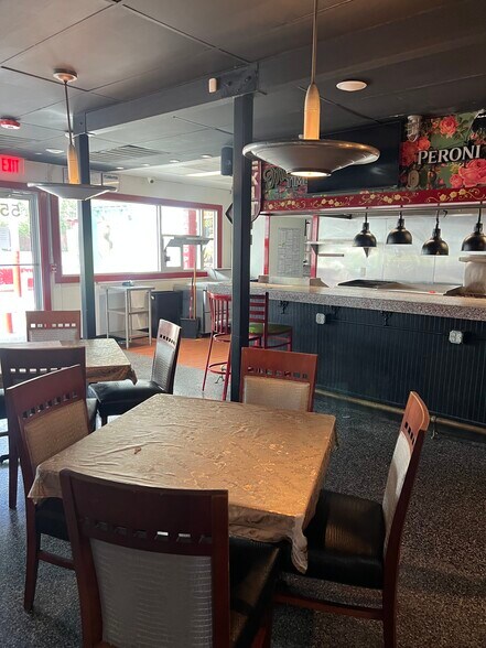 More Photos Of 5535 Calder Ave, Beaumont Restaurant For Lease