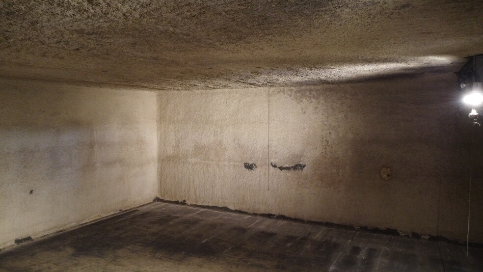 More Photos Of 36 Hull Ave, Clintondale Industrial For Sale