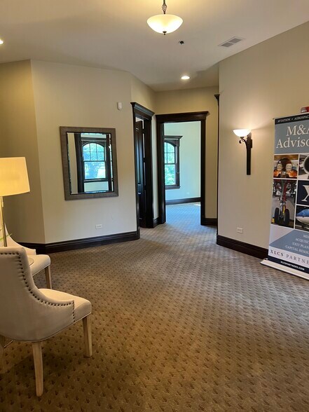 More Photos Of 770 Beacon St, West Dundee Medical For Sale