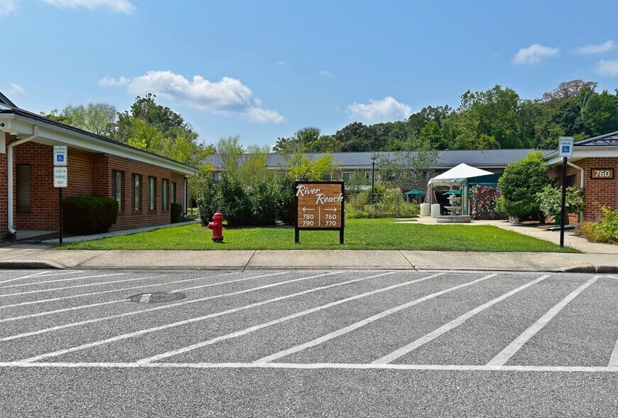 More Photos Of 760-790 Ritchie Hwy, Severna Park Office For Lease